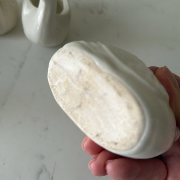 Set of Three Ceramic Swan Planters - Picture 6 of 9